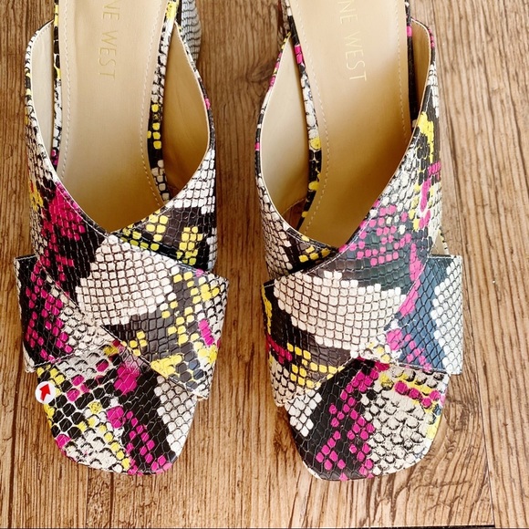 Nine West Crocodile Embossed Cross Strap Sandals - Picture 3 of 9